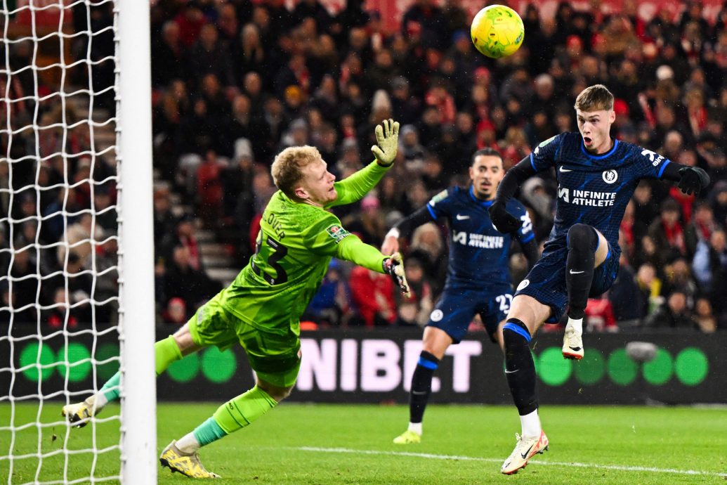 英联赛杯4强首回合|帕尔默3次错失进球良机  切尔西意外不敌英冠队