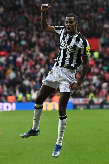 英足总杯|第3圈双双大胜英冠球队  蓝狮喜鹊领衔英超群雄晋级