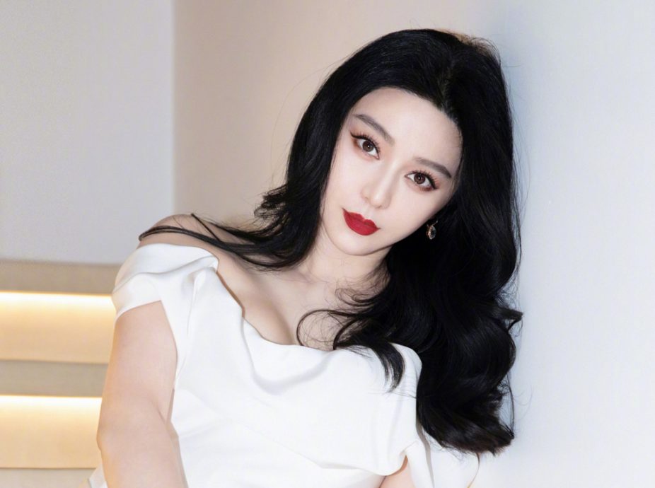 范冰冰伙拍利安尼逊 黝黑健康肌演打女