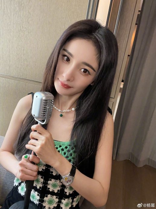 蔡卓宜姐妹同框尬舞 胞妹撞脸杨幂成焦点