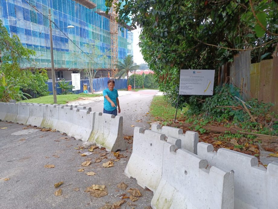 蕉赖文雅花园封路 学校路段交通顺畅