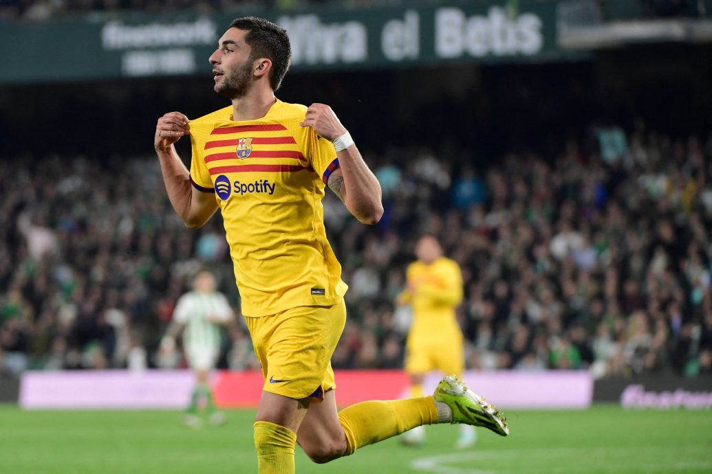 西甲|垫底队称皇马“抢劫”了胜利 希罗纳擒公牛捍卫榜首