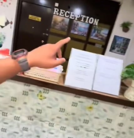 视频 | 抵达酒店感觉像在拍鬼片!男子吓得不敢住带家人逃