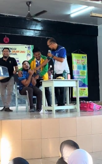 视频 | 言教不如身教!老师演话剧教学生勿霸凌性骚扰