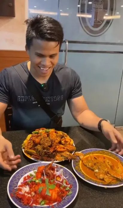 视频|全马最贵扁担饭RM256 男子:“真的很值得!”