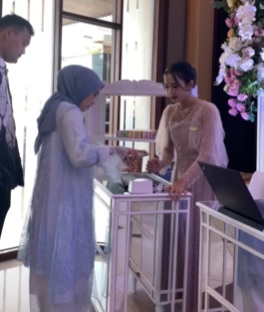 视频|杜绝宾客不请自来 婚庆公司一招搞定