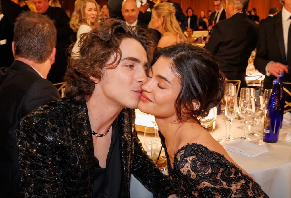 认与泰莱确实在聊八卦 赛琳娜证清无关提摩西