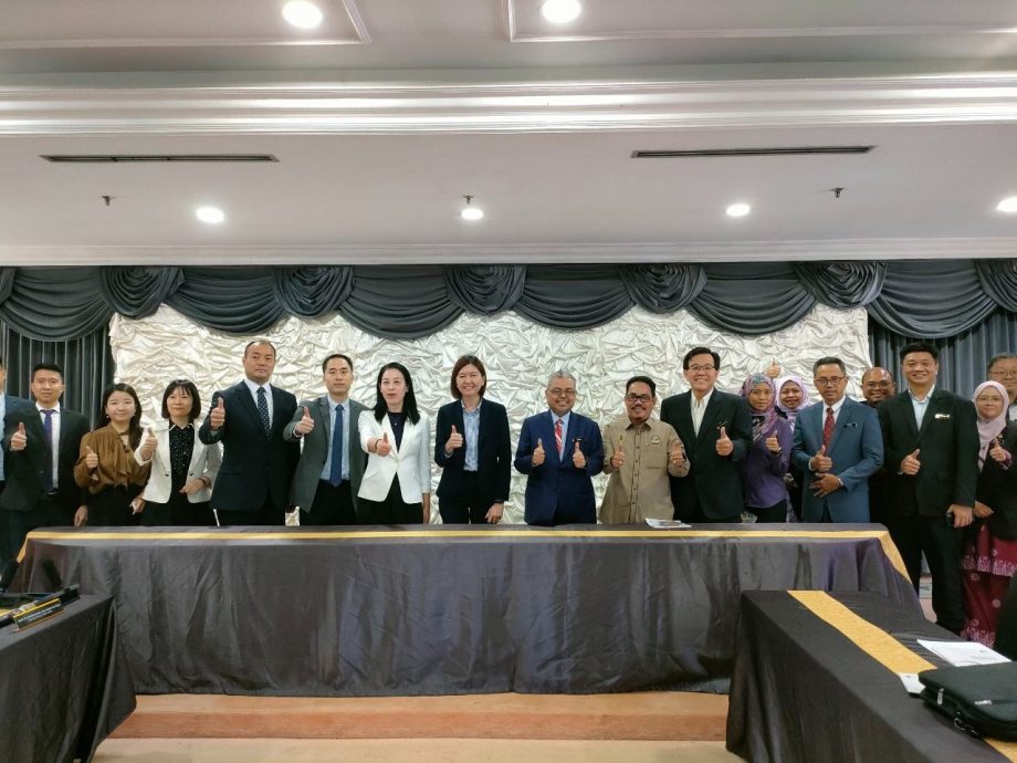 逢马中建交50年霹旅游年 黄诗情:深化与南宁市合作