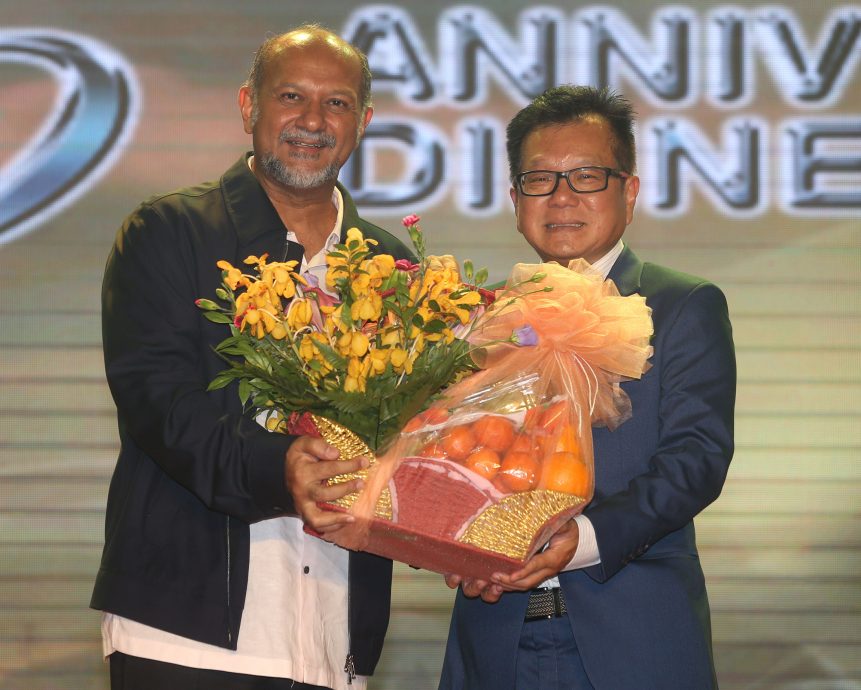 邱甲仁:每年更新二手货执照麻烦 争取二手车撤出废品类