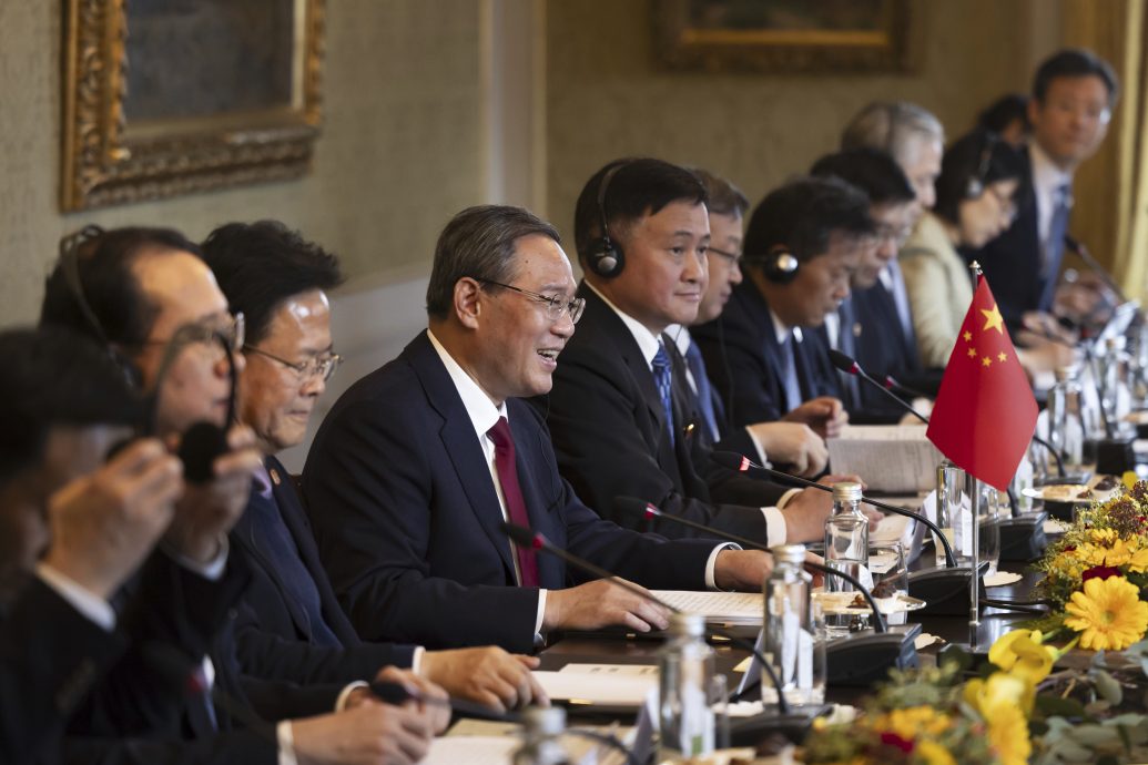 配图 等下补图说 Switzerland Davos China