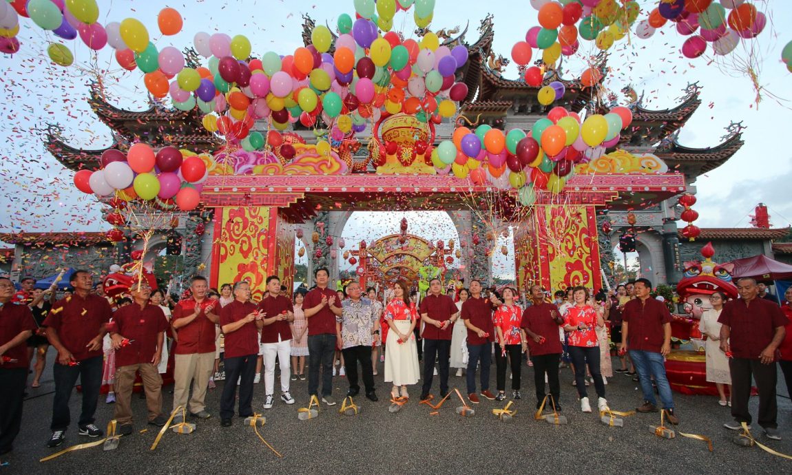 陆兆福:中印免签之后,两国访马旅客大大增加