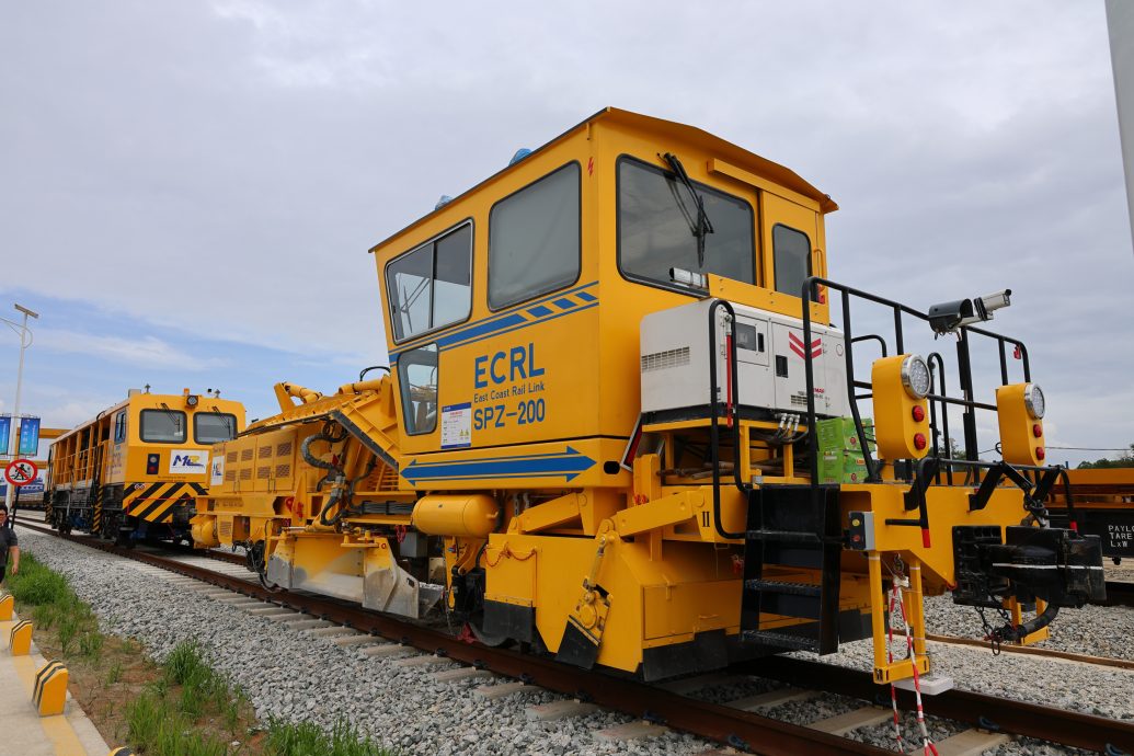 雨季降临影响不大,东铁首阶段94公里按时完成。