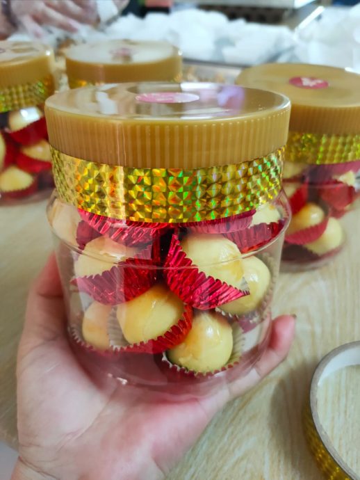 霹/第七版头/年饼应市 原料价飙升盼薄利多销