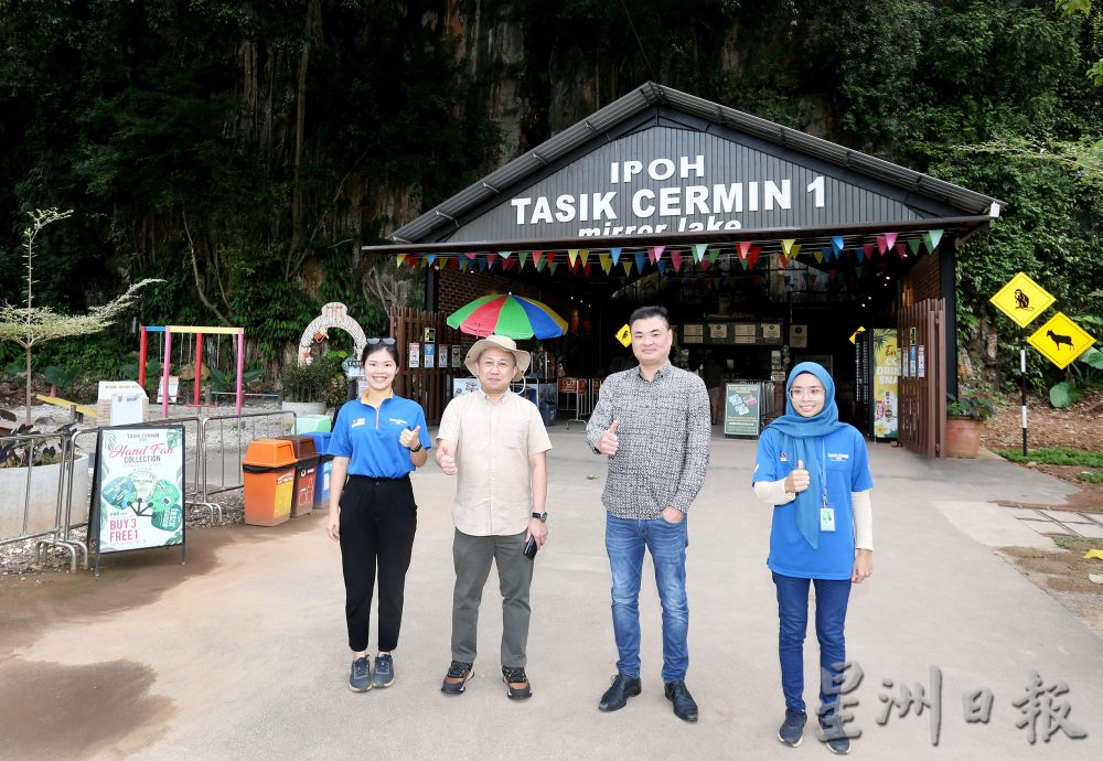 霹:封面主文/享受湖景自然气息 镜湖每月平均达4万游客到访