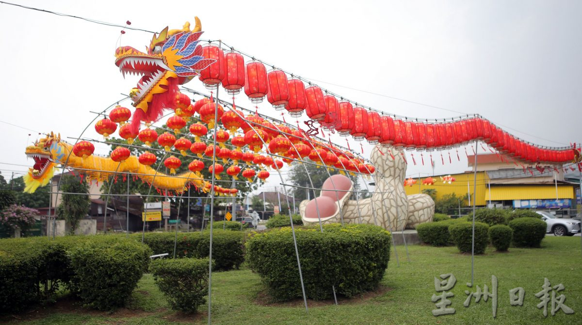 霹：第三版头／万里望大花生交通圈双龙出海 气势如虹