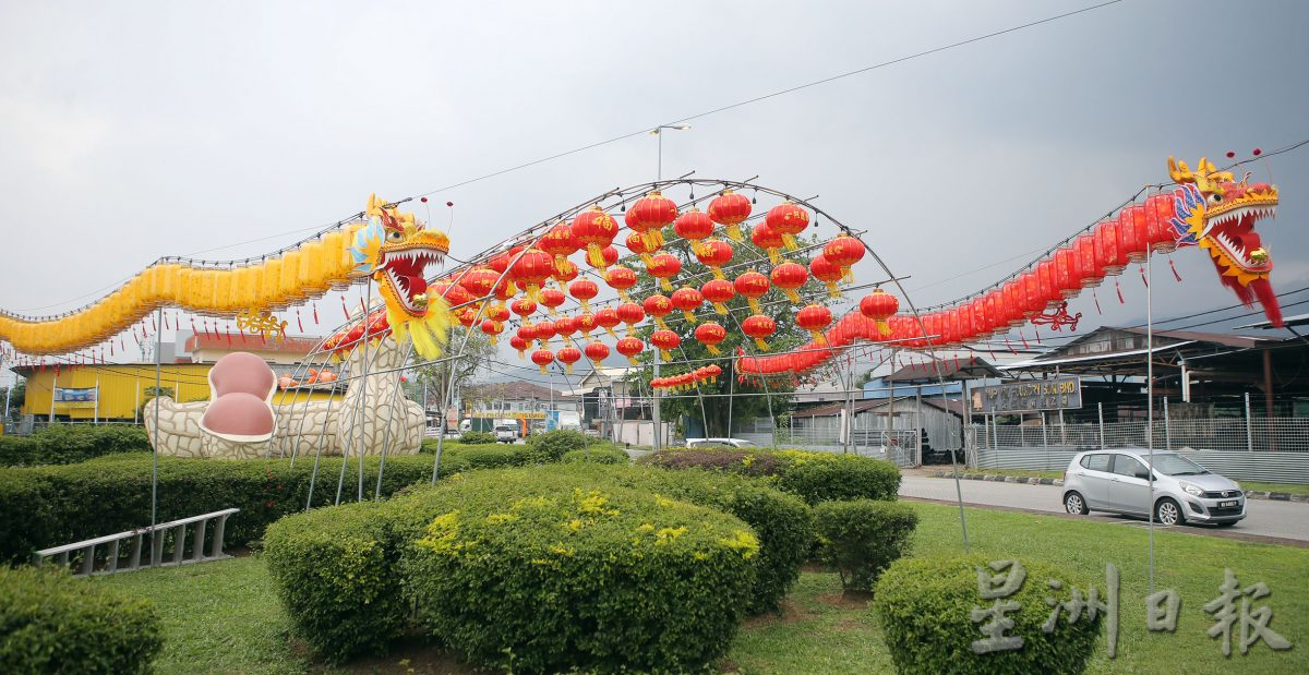 霹：第三版头／万里望大花生交通圈双龙出海 气势如虹