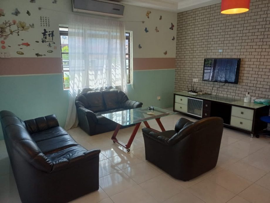 霹:p3头5图/农历新年将至 金宝民宿预订反应热烈