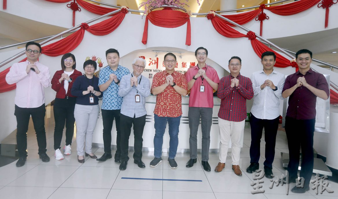 (2图)马青领导层莅访星洲/ 林添顺:要接受马华不再强大.马青新思维迎政治变迁