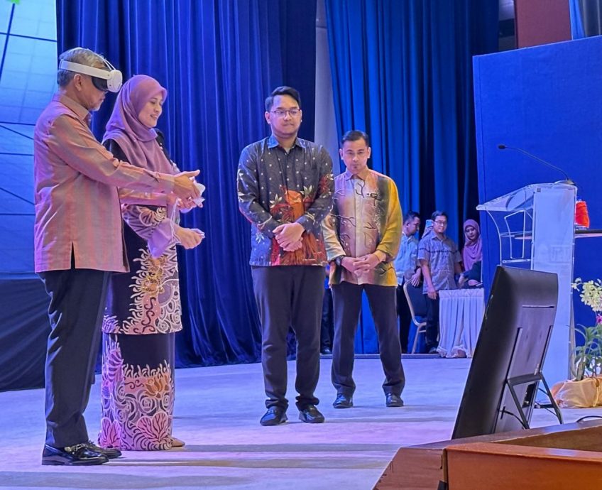 (全国版)阿末扎希:中方提供千份技职奖学金 玛拉将承担机票