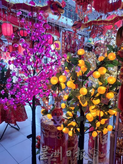 （古城封底副文）龙年饰品买气上升