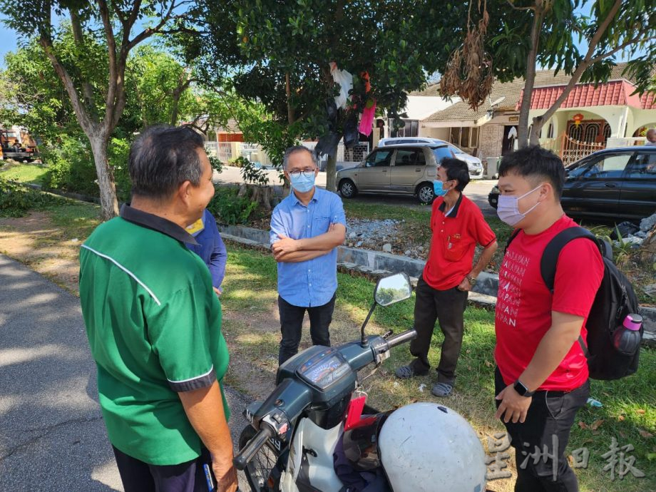（古城封面副文）哥打拉沙马那主要道路修砍树木，市民受促配合勿靠近以免发生危险