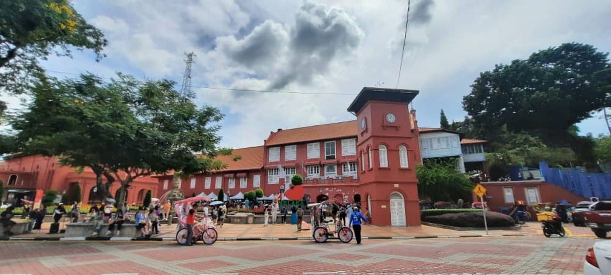 (古城第三版主文)老街旅游区乞丐流浪汉等破坏形象