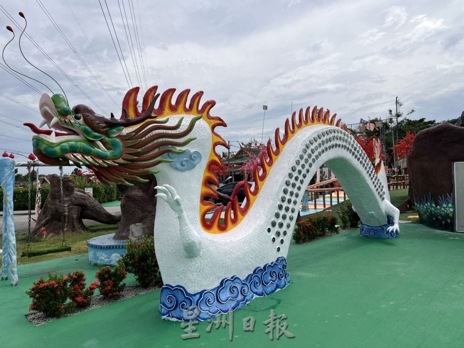 （古城第五版主文）青山侯王庙，一柱擎天大龙柱