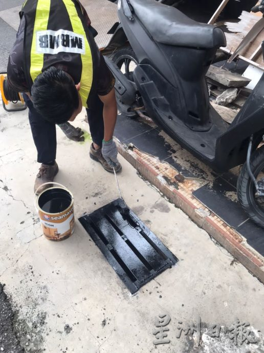 （古城第六版主文）甲拉也靠近本报侧巷重划箭头及安装告示牌