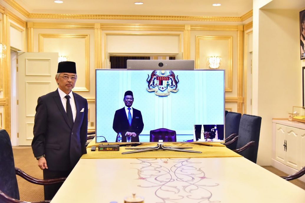 元首卸任 | 把百姓放心上曾流下男儿泪 风雨不改与民同在