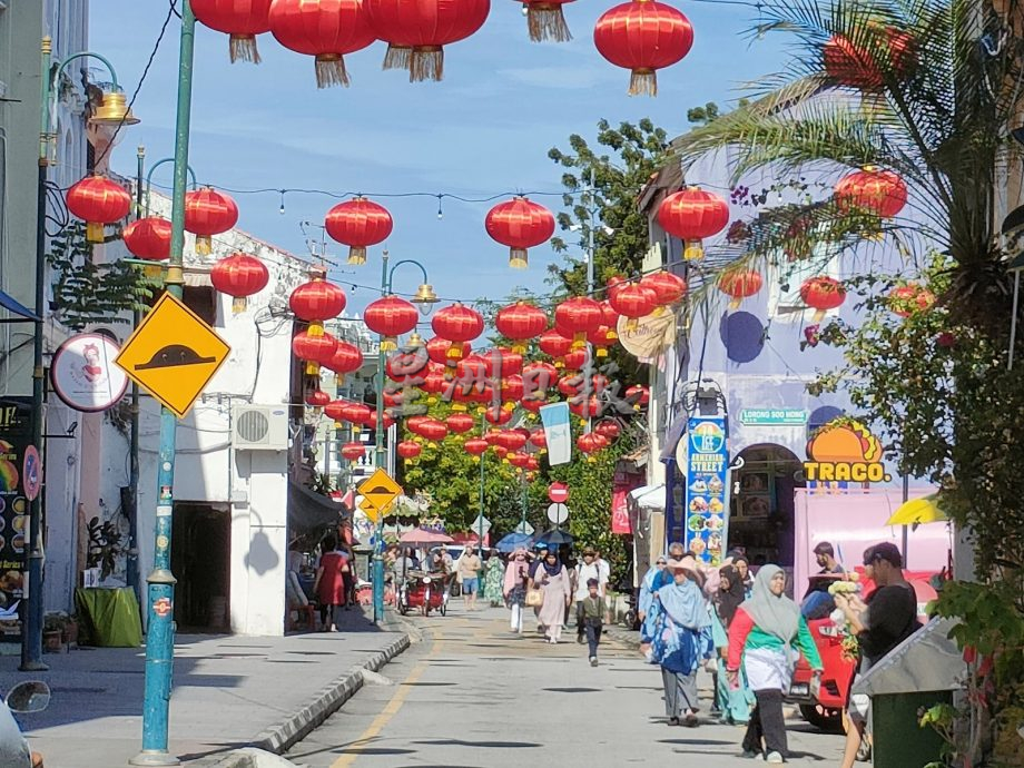 （大北马）古迹区挂红灯笼 新春气氛渐浓