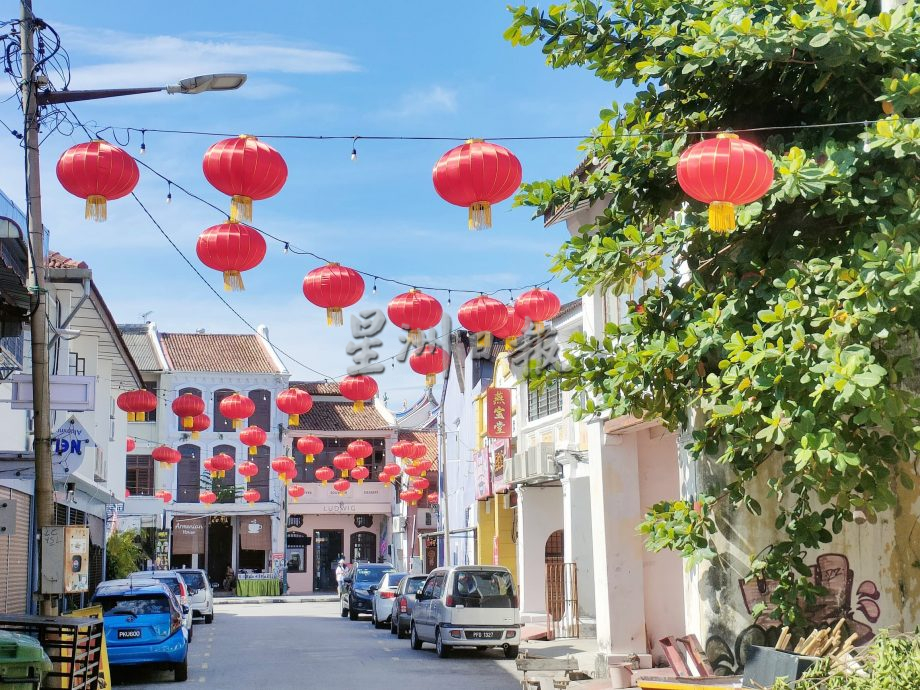 （大北马）古迹区挂红灯笼 新春气氛渐浓