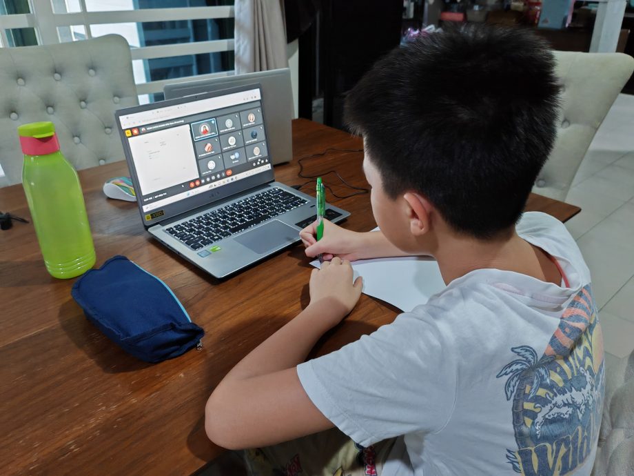 （大北马）师生因槟州制水而重启居家网课