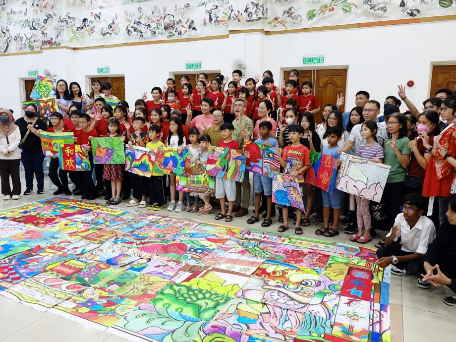 (大都会)东禅寺艺起彩绘巨型年画