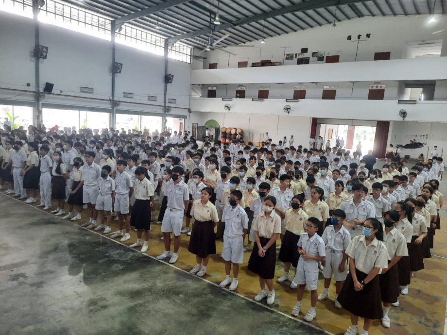 (已签发)柔:利丰港培华独中始业式,新任校长洪志文公布4计划