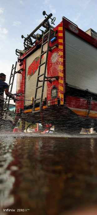 （已签发）柔：新闻：柔佛各地今早放晴  灾民人数大幅度下降