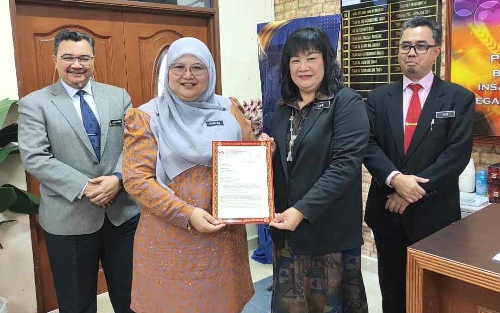 (已签发)柔:柔南华小校长和副校长大调动