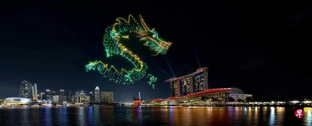 (已签发)柔:狮城二三事:1500架无人机 新年期间上演“龙门神话”