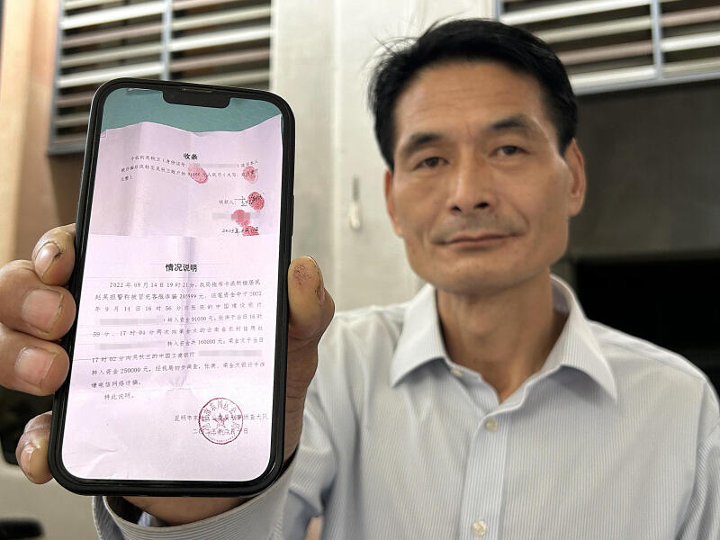 (已签发)柔:狮城二三事:3中国客工入禀索赔逾6万新闻 盼拿回血汗钱