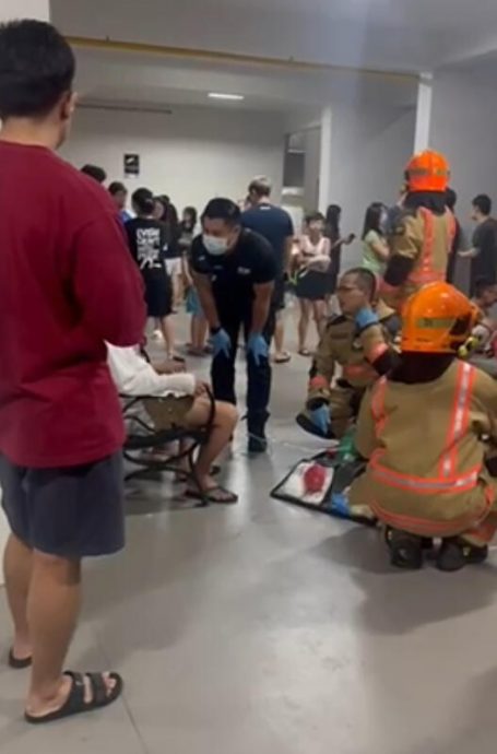 (已签发)柔:狮城二三事:义顺组屋失火 部分电表箱烧毁 断电10小时