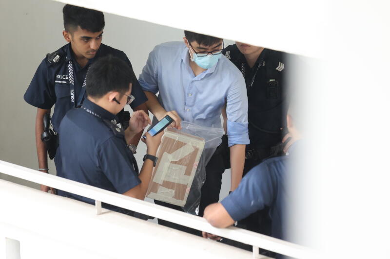 （已签发）柔：狮城二三事：涉持刀组屋游荡　狮城警方大搜寻逮捕青年