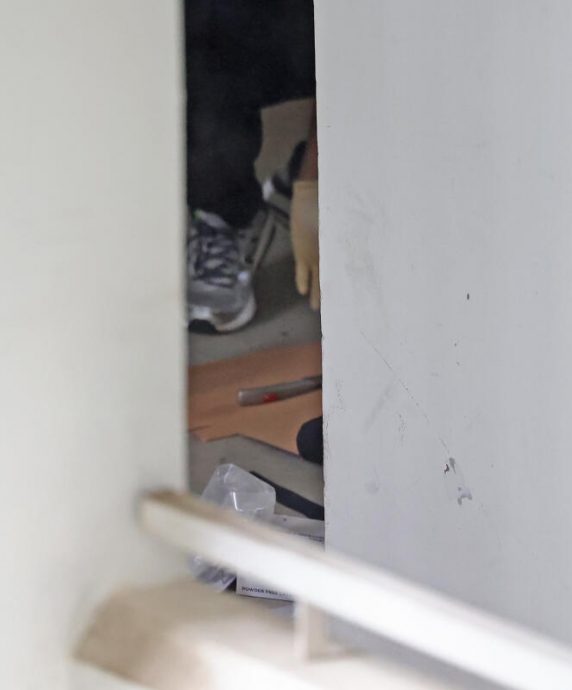 （已签发）柔：狮城二三事：涉持刀组屋游荡　狮城警方大搜寻逮捕青年