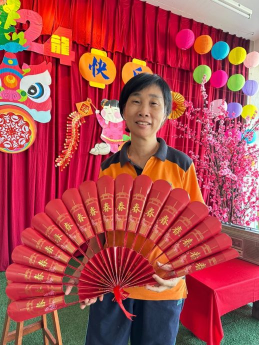 (暖势力)万里茂华小全校师生拍贺岁MV 新年开放校园回校打卡