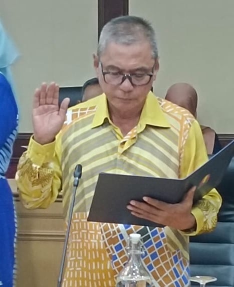 (版2头)大都会/17名新届瓜冷市议员宣誓就职,华裔女市议员增一人