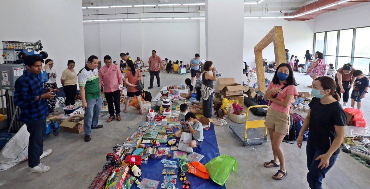 me06-大都会/李健聪出席物物交换市集/4图