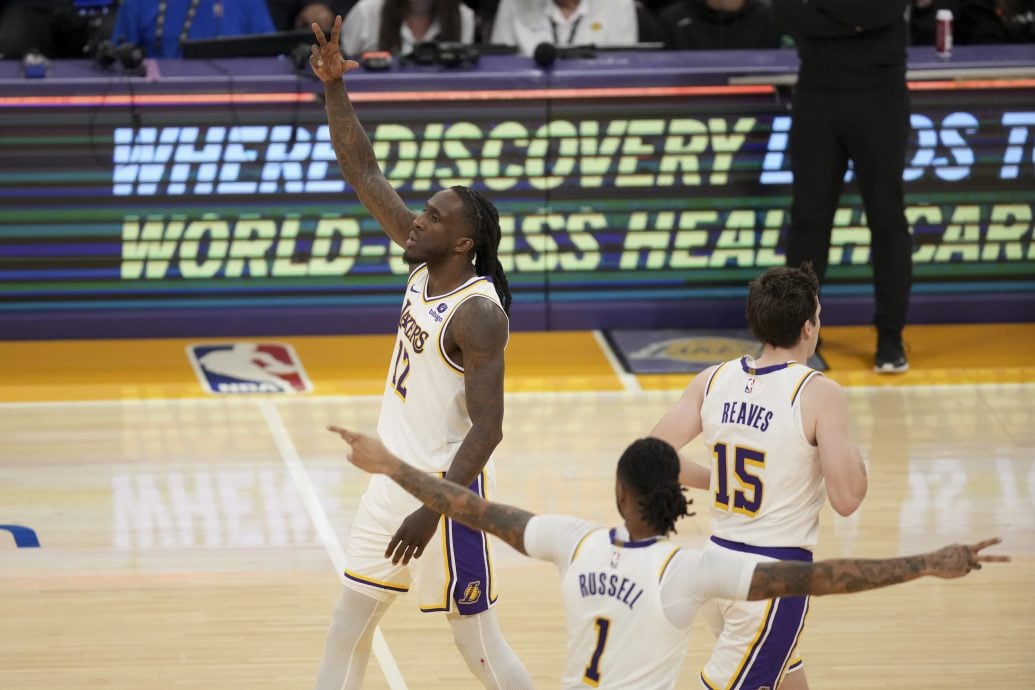 NBA|3分险胜快艇  湖人终结4连败