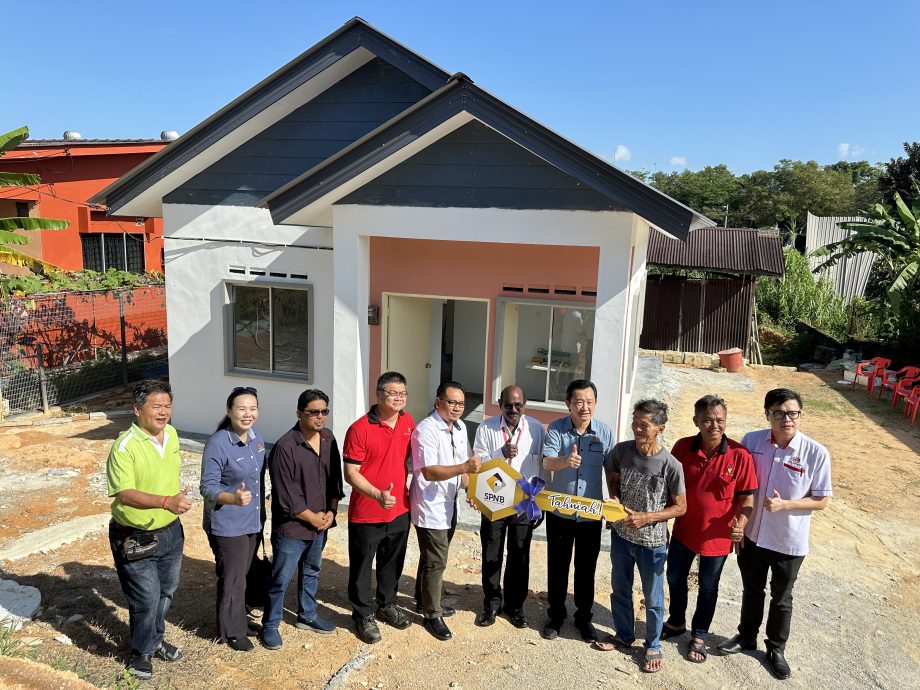 NS芙蓉/新年配新屋!屋主喜领钥匙