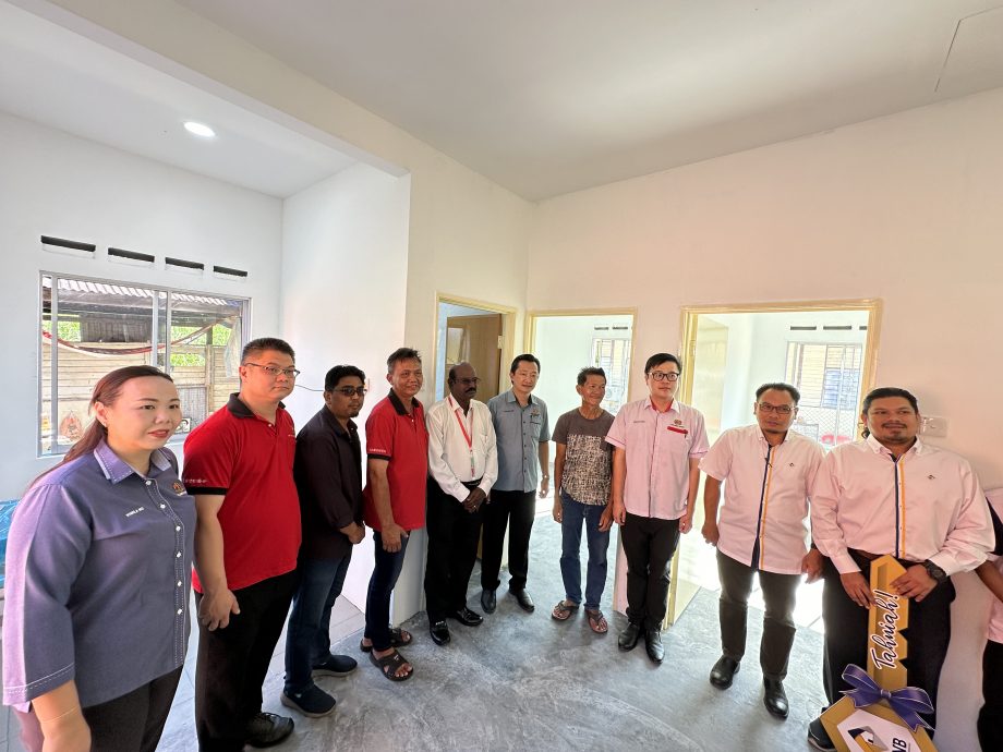 NS芙蓉/新年配新屋!屋主喜领钥匙