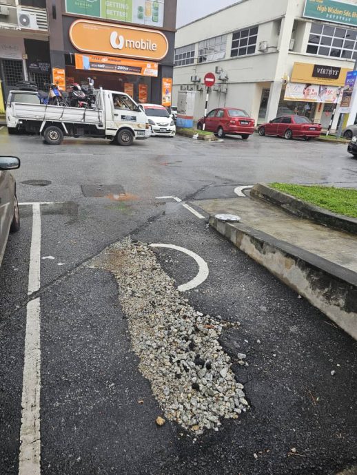 NS芙蓉：电讯公司工程留手尾；庄雪和怒斥：“会挖不会补”