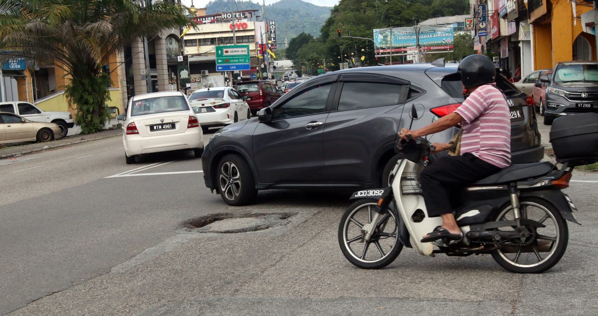 NS芙蓉：电讯公司工程留手尾；庄雪和怒斥：“会挖不会补”