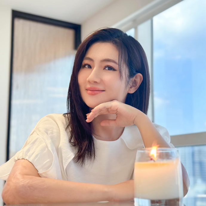 Selina才升格当妈4个月 跨年狂吐遭疑又怀孕